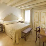 Relais Fra' Lorenzo בית הארחה 4*