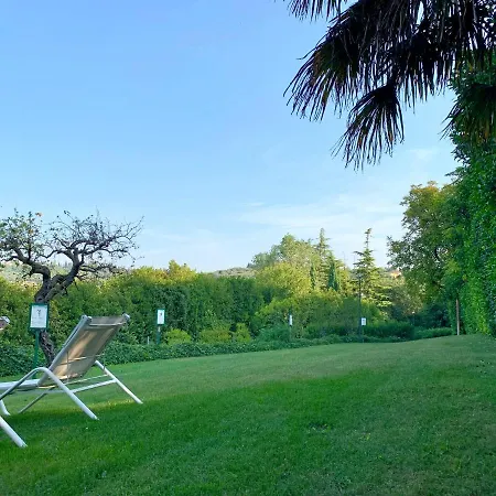 Relais Fra' Lorenzo Гостевой дом 4*