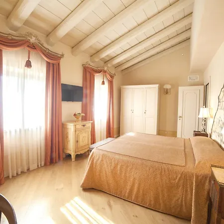 Relais Fra' Lorenzo 4*