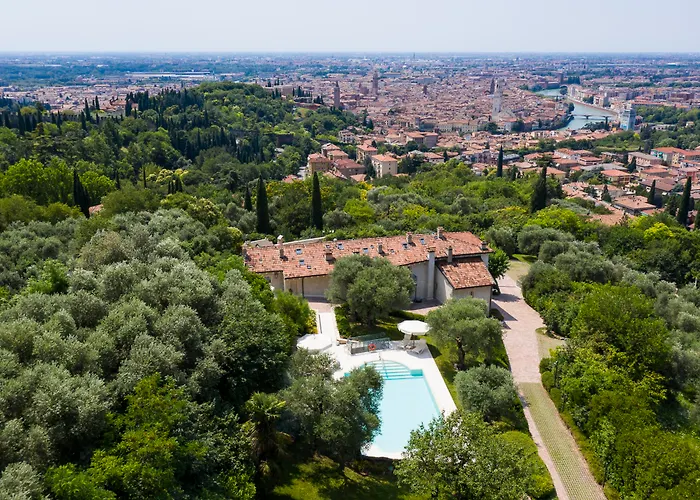 Relais Fra' Lorenzo Πανσιόν 4*