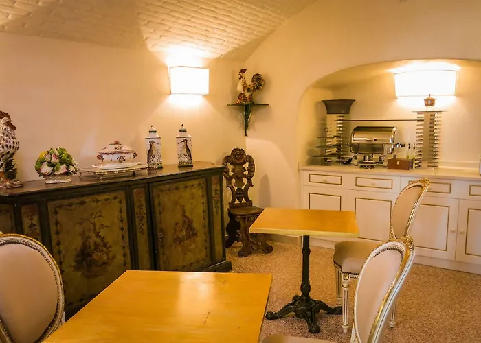 Πανσιόν Relais Fra' Lorenzo 4*