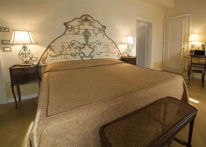 Πανσιόν Relais Fra' Lorenzo 4*